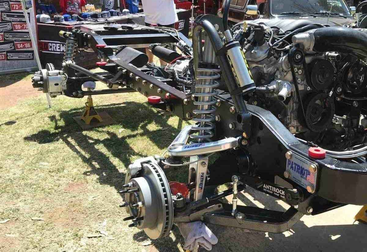 Patriot Chassis custom 4x4 frame displayed at the Brothers Truck Show with IFS suspension and coilovers